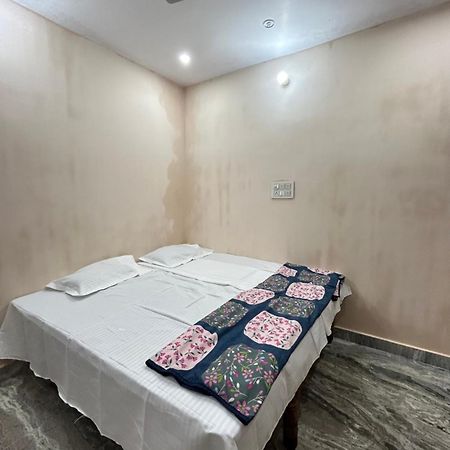 Vishwanath Residency Villa Prayagraj Esterno foto