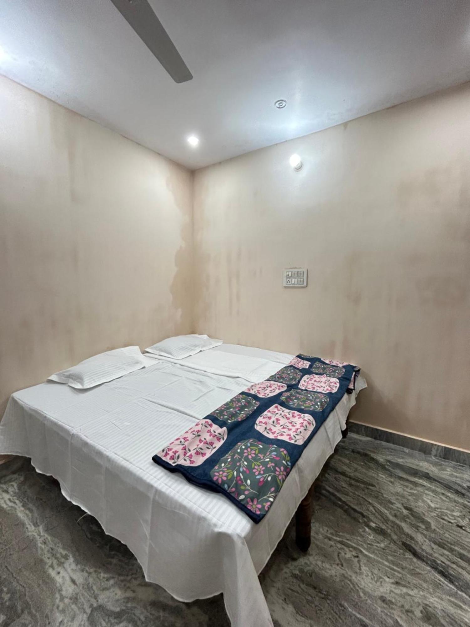 Vishwanath Residency Villa Prayagraj Esterno foto