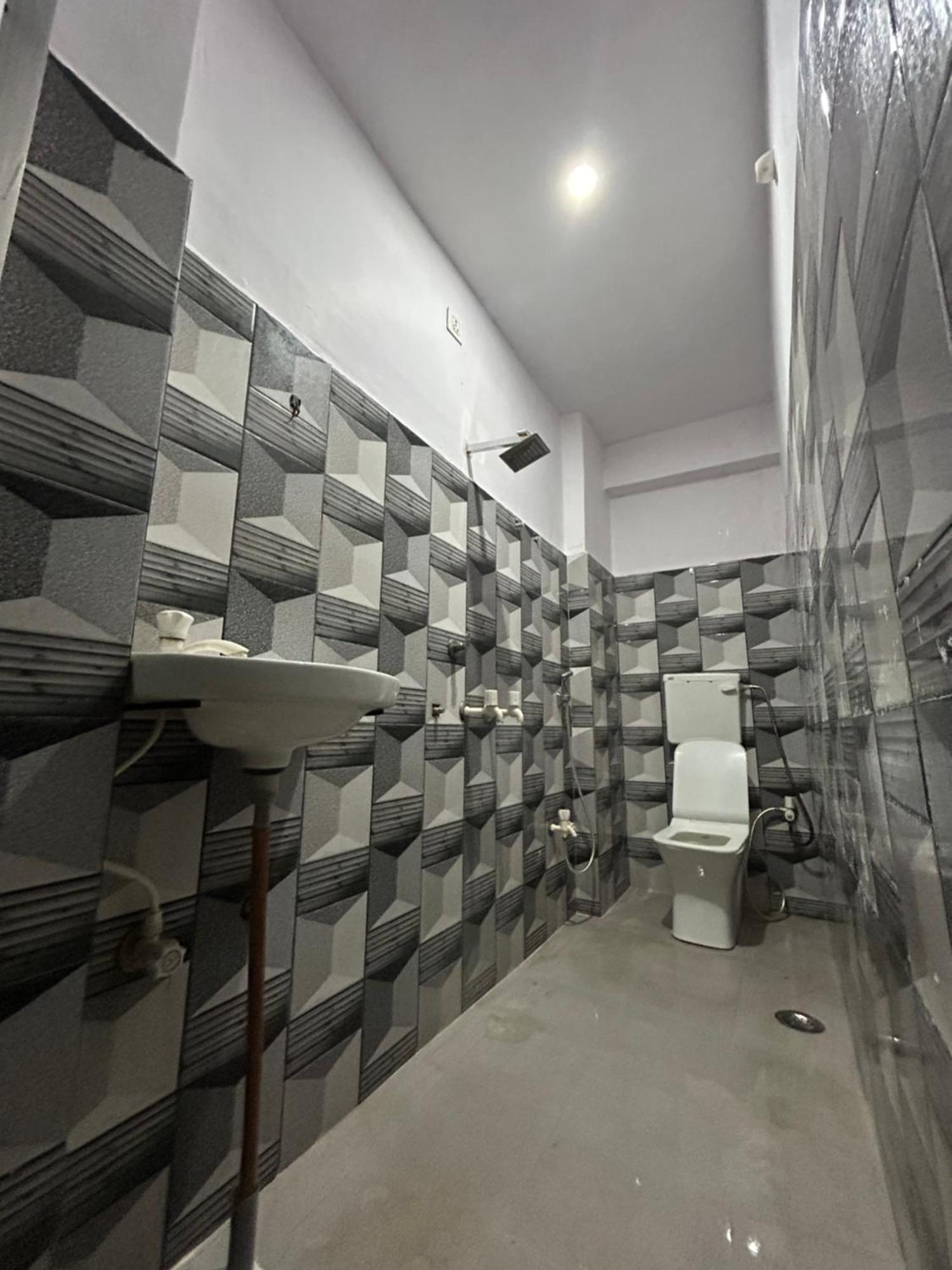 Vishwanath Residency Villa Prayagraj Esterno foto